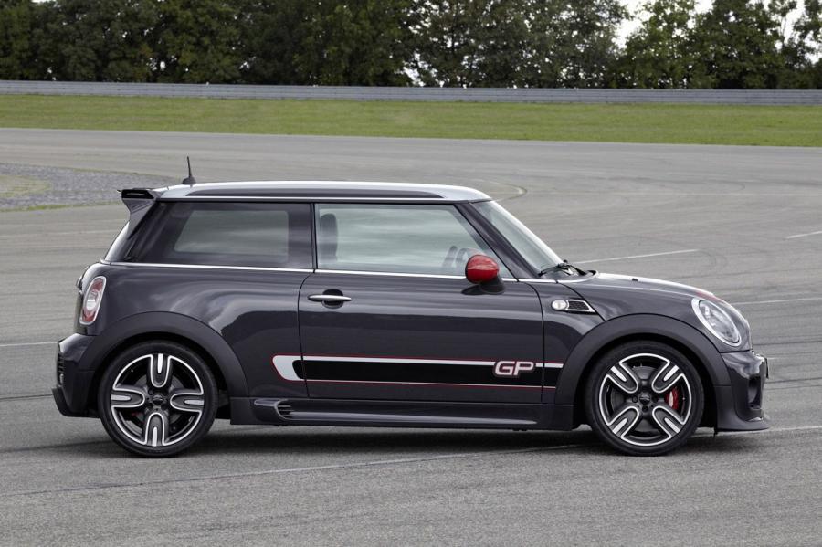  Mini Cooper GP JCW 2013 года  (фото 12 из 82)